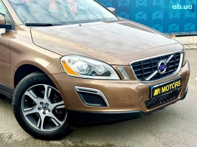 Вольво ХС60, об'ємом двигуна 2.4 л та пробігом 139 тис. км за 14999 $, фото 8 на Automoto.ua