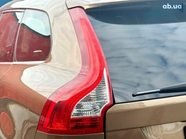 Вольво ХС60, об'ємом двигуна 2.4 л та пробігом 139 тис. км за 14999 $, фото 28 на Automoto.ua