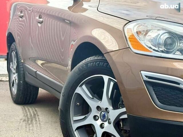 Вольво ХС60, об'ємом двигуна 2.4 л та пробігом 139 тис. км за 14999 $, фото 6 на Automoto.ua