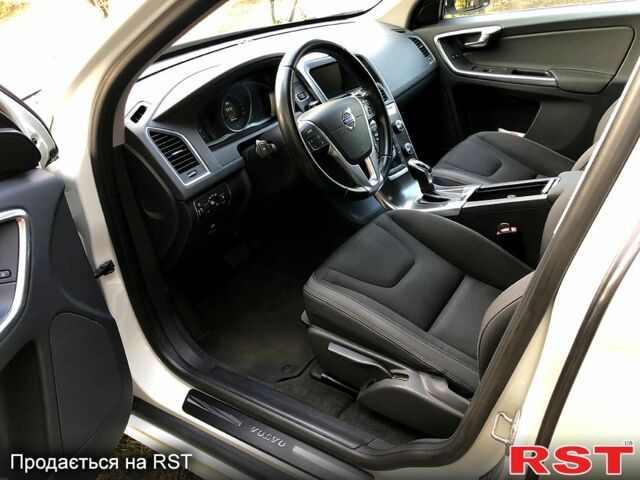 Вольво ХС60 2013 у Харкові на Automoto.ua Вольво ХС60, об'ємом двигуна 24 л та пробігом 140 тис. км за 19500 $, фото 10 на Automoto.ua