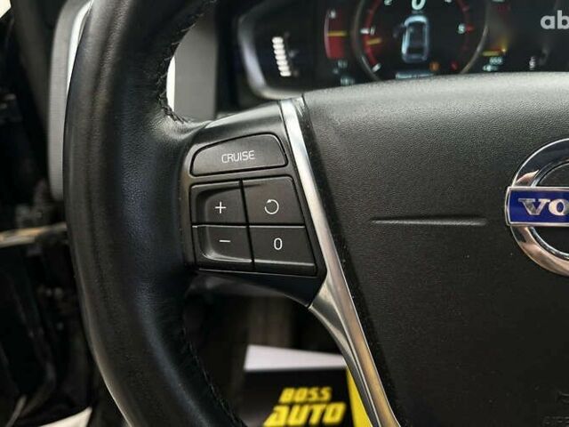 Вольво ХС60, объемом двигателя 2.4 л и пробегом 296 тыс. км за 17799 $, фото 13 на Automoto.ua