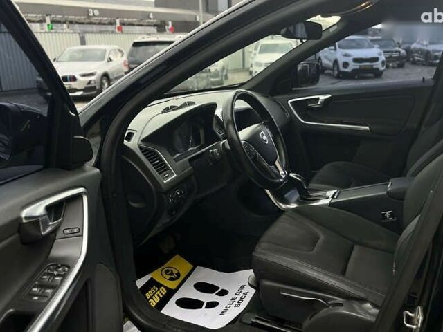 Вольво ХС60, объемом двигателя 2.4 л и пробегом 296 тыс. км за 17799 $, фото 9 на Automoto.ua