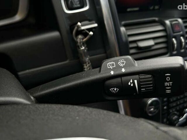 Вольво ХС60, об'ємом двигуна 2.4 л та пробігом 303 тис. км за 17200 $, фото 16 на Automoto.ua