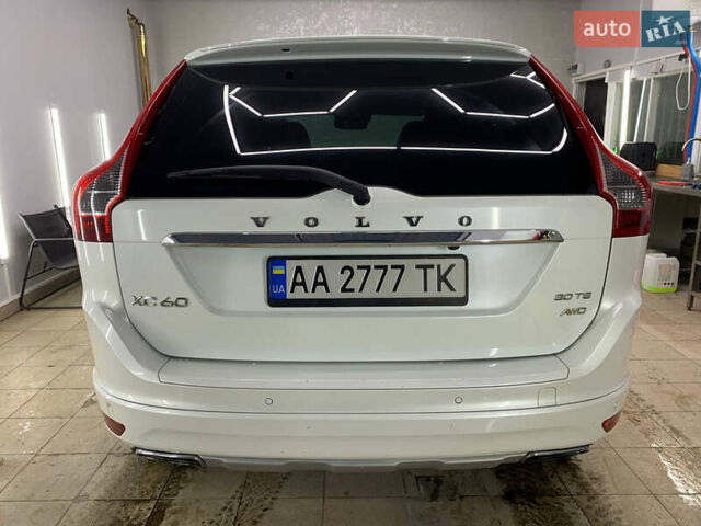 Вольво ХС60, объемом двигателя 3 л и пробегом 139 тыс. км за 15900 $, фото 4 на Automoto.ua