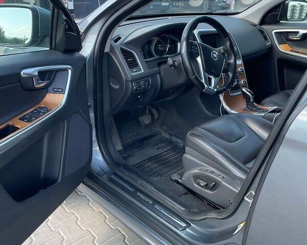 Вольво ХС60, объемом двигателя 2 л и пробегом 86 тыс. км за 14100 $, фото 6 на Automoto.ua