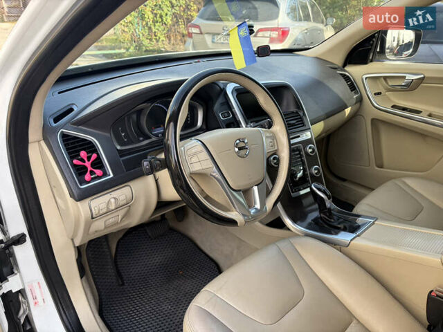 Вольво ХС60, объемом двигателя 2 л и пробегом 142 тыс. км за 15600 $, фото 6 на Automoto.ua