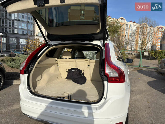 Вольво ХС60, объемом двигателя 2 л и пробегом 142 тыс. км за 15600 $, фото 12 на Automoto.ua