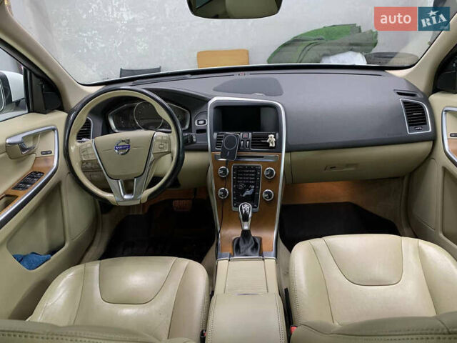 Вольво ХС60, объемом двигателя 3 л и пробегом 139 тыс. км за 15900 $, фото 5 на Automoto.ua