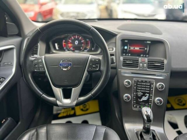 Вольво ХС60, об'ємом двигуна 2 л та пробігом 199 тис. км за 18000 $, фото 12 на Automoto.ua