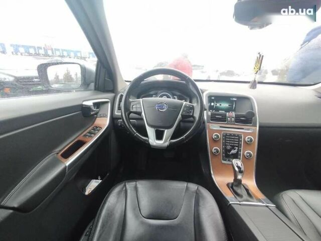 Вольво ХС60, об'ємом двигуна 2 л та пробігом 239 тис. км за 19990 $, фото 26 на Automoto.ua