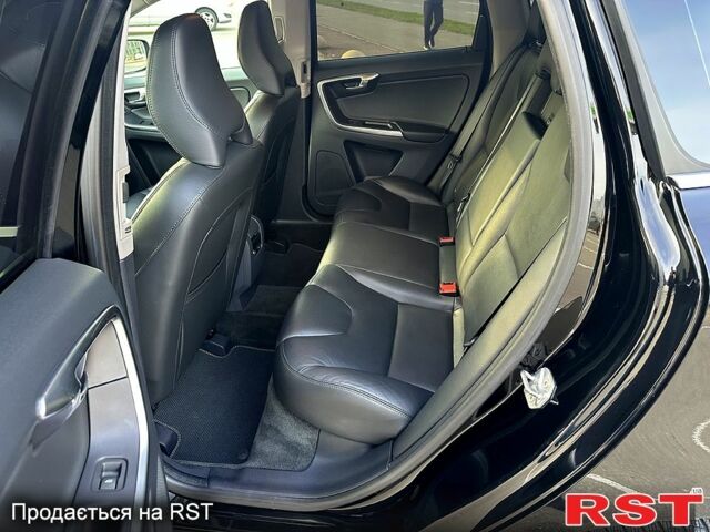 Вольво ХС60, об'ємом двигуна 2 л та пробігом 139 тис. км за 21300 $, фото 8 на Automoto.ua