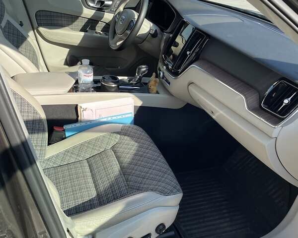 Вольво ХС60, объемом двигателя 0 л и пробегом 139 тыс. км за 35000 $, фото 5 на Automoto.ua
