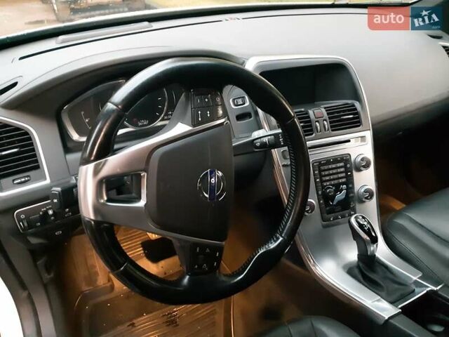 Вольво ХС60, объемом двигателя 2.4 л и пробегом 290 тыс. км за 25500 $, фото 1 на Automoto.ua