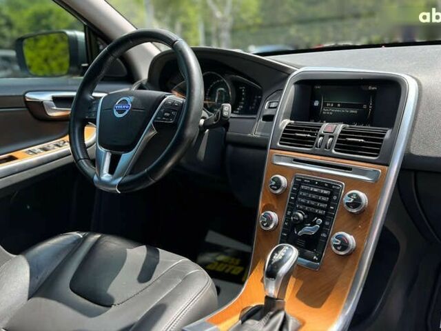Вольво ХС60, объемом двигателя 2 л и пробегом 100 тыс. км за 20700 $, фото 9 на Automoto.ua