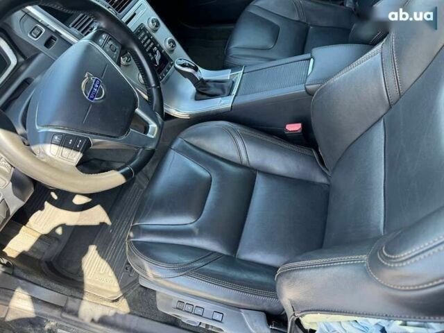 Вольво ХС60, объемом двигателя 2 л и пробегом 235 тыс. км за 11300 $, фото 12 на Automoto.ua
