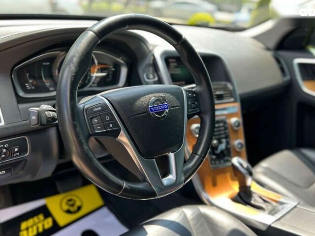 Вольво ХС60, объемом двигателя 2 л и пробегом 100 тыс. км за 20700 $, фото 19 на Automoto.ua