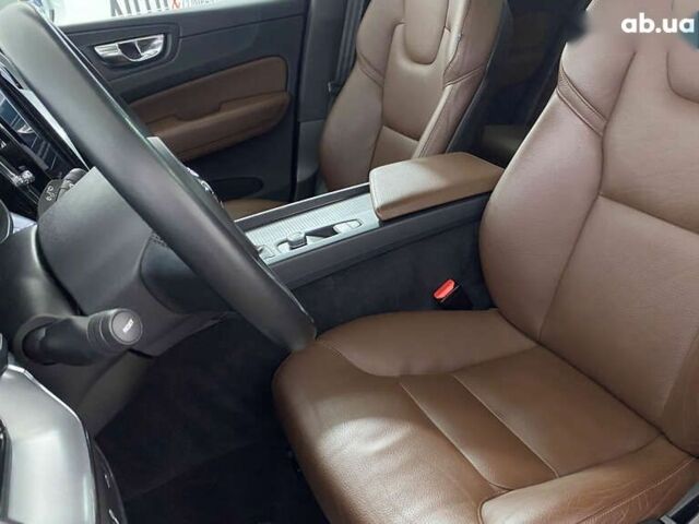 Вольво ХС60, объемом двигателя 2 л и пробегом 130 тыс. км за 25950 $, фото 6 на Automoto.ua