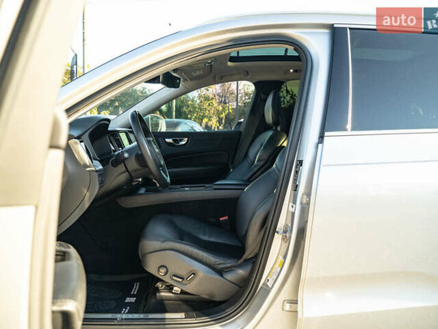 Вольво ХС60 2018 в Черновцах на Automoto.ua Вольво ХС60, объемом двигателя 1.97 л и пробегом 117 тыс. км за 25800 $, фото 16 на Automoto.ua