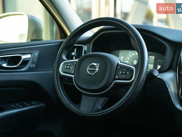Вольво ХС60 2018 в Черновцах на Automoto.ua Вольво ХС60, объемом двигателя 1.97 л и пробегом 117 тыс. км за 25800 $, фото 22 на Automoto.ua