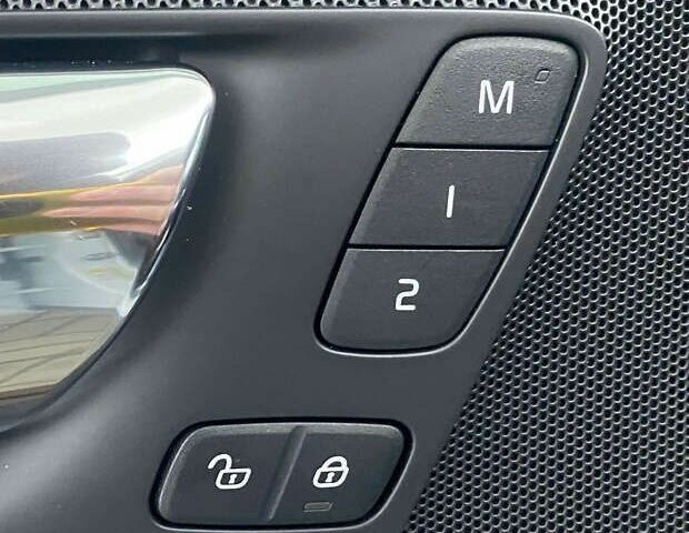 Вольво ХС60, объемом двигателя 2 л и пробегом 130 тыс. км за 25950 $, фото 19 на Automoto.ua