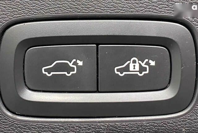 Вольво ХС60, объемом двигателя 2 л и пробегом 130 тыс. км за 25950 $, фото 22 на Automoto.ua