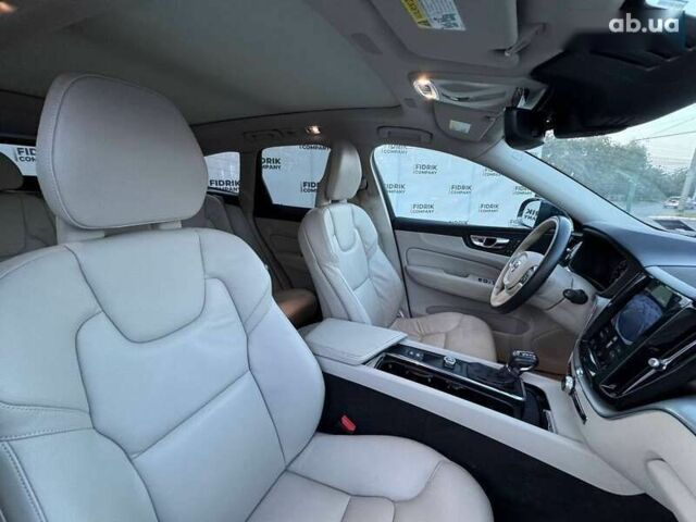 Вольво ХС60, объемом двигателя 2 л и пробегом 208 тыс. км за 19500 $, фото 14 на Automoto.ua