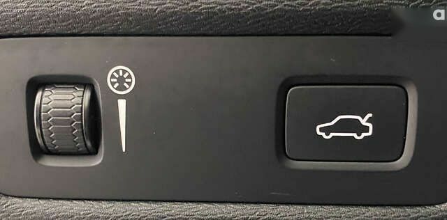 Вольво ХС60, объемом двигателя 2 л и пробегом 130 тыс. км за 25950 $, фото 24 на Automoto.ua