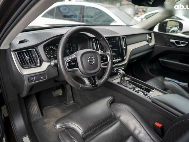 Вольво ХС60, об'ємом двигуна 2 л та пробігом 200 тис. км за 30999 $, фото 18 на Automoto.ua