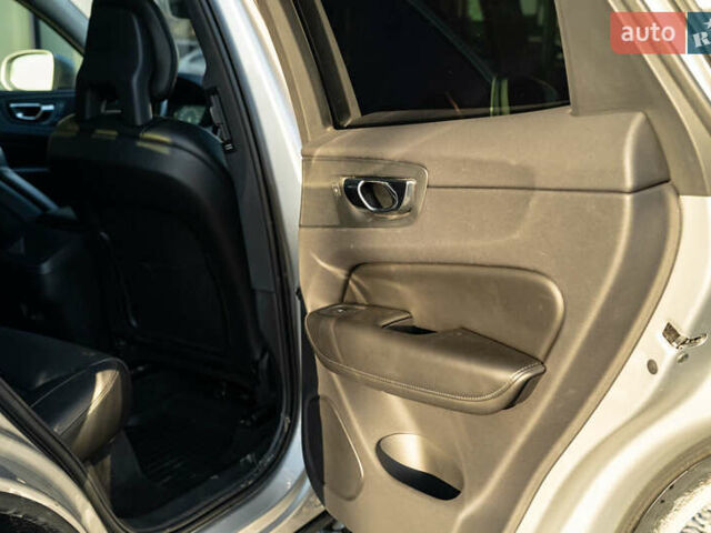 Вольво ХС60 2018 в Черновцах на Automoto.ua Вольво ХС60, объемом двигателя 1.97 л и пробегом 117 тыс. км за 25800 $, фото 43 на Automoto.ua