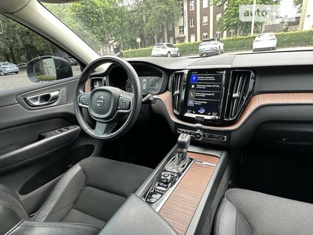 Вольво ХС60, объемом двигателя 1.97 л и пробегом 82 тыс. км за 33000 $, фото 4 на Automoto.ua