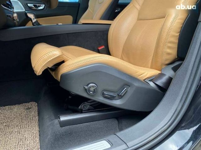 Вольво ХС60, об'ємом двигуна 2 л та пробігом 199 тис. км за 32000 $, фото 22 на Automoto.ua