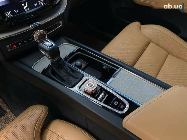 Вольво ХС60, об'ємом двигуна 2 л та пробігом 199 тис. км за 32000 $, фото 13 на Automoto.ua