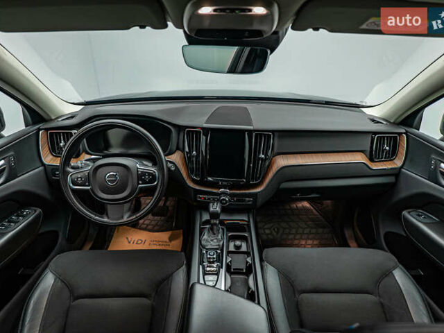 Вольво ХС60, об'ємом двигуна 2 л та пробігом 98 тис. км за 34360 $, фото 11 на Automoto.ua