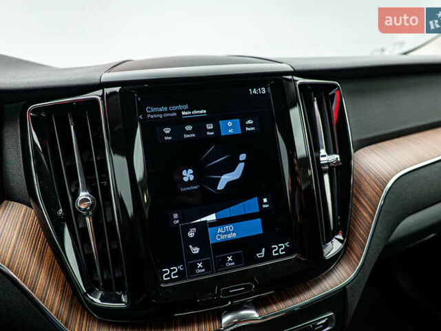 Вольво ХС60, об'ємом двигуна 2 л та пробігом 98 тис. км за 34360 $, фото 15 на Automoto.ua