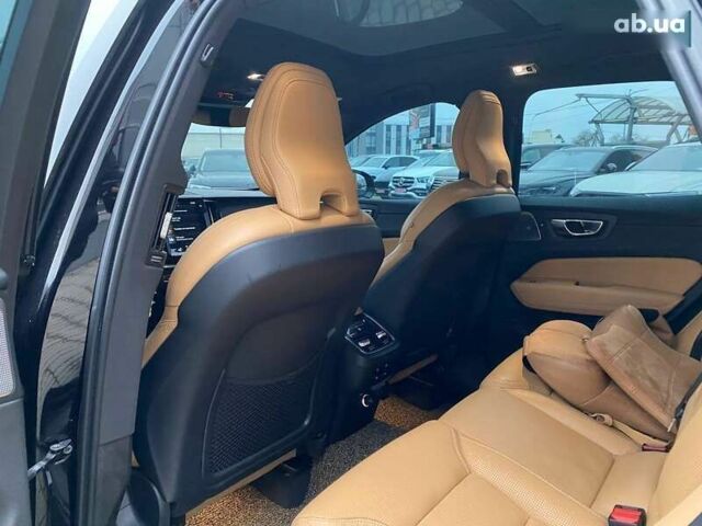 Вольво ХС60, объемом двигателя 2 л и пробегом 200 тыс. км за 32000 $, фото 25 на Automoto.ua