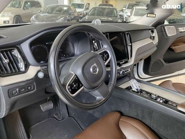 Вольво ХС60, объемом двигателя 0 л и пробегом 66 тыс. км за 39000 $, фото 23 на Automoto.ua