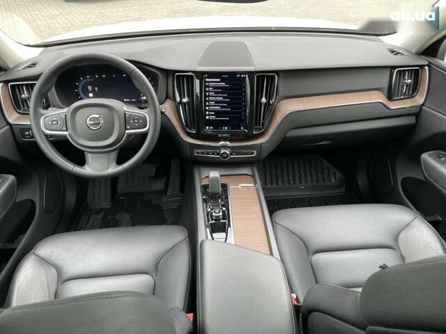 Вольво ХС60, объемом двигателя 0 л и пробегом 49 тыс. км за 34400 $, фото 26 на Automoto.ua