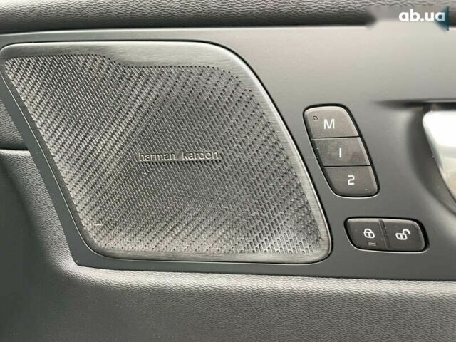 Вольво ХС60, объемом двигателя 0 л и пробегом 15 тыс. км за 65300 $, фото 24 на Automoto.ua