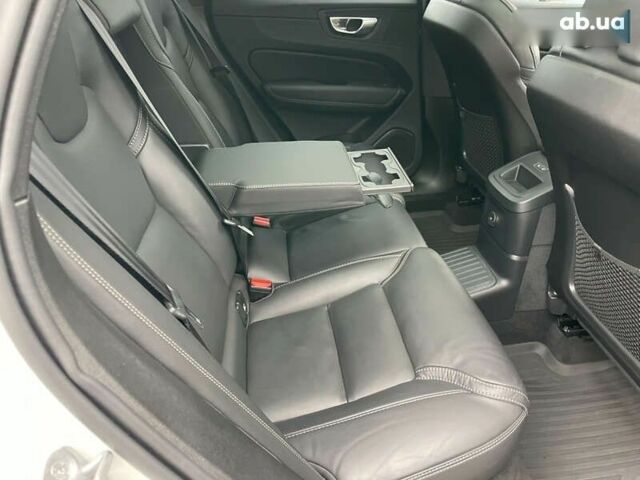 Вольво ХС60, объемом двигателя 0 л и пробегом 15 тыс. км за 65300 $, фото 28 на Automoto.ua