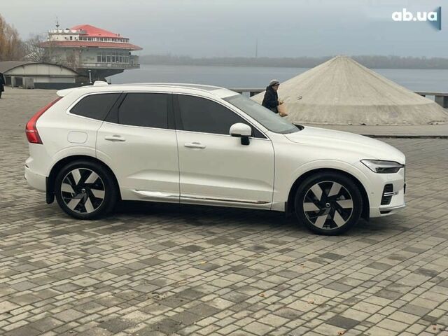 Вольво ХС60, объемом двигателя 0 л и пробегом 15 тыс. км за 65300 $, фото 6 на Automoto.ua