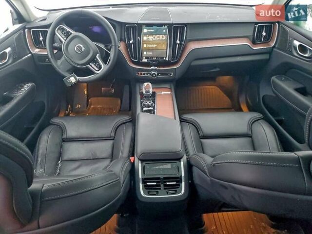 Вольво ХС60, объемом двигателя 2 л и пробегом 21 тыс. км за 12000 $, фото 7 на Automoto.ua