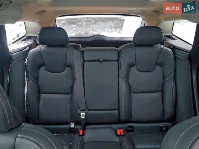 Вольво ХС60, объемом двигателя 2 л и пробегом 21 тыс. км за 12000 $, фото 9 на Automoto.ua