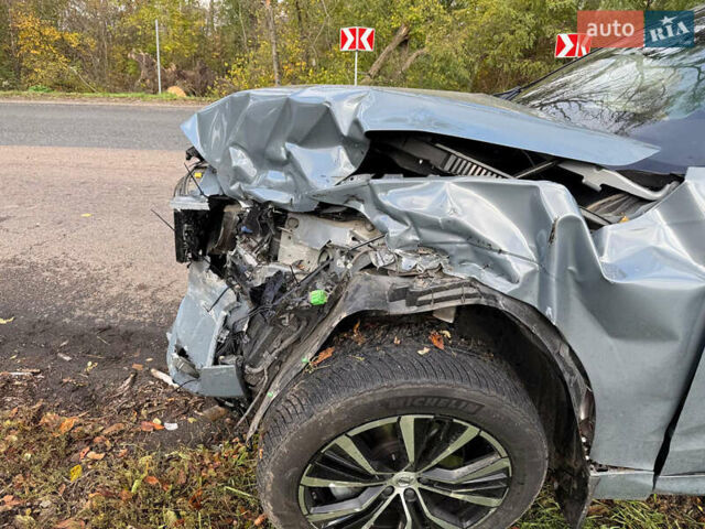 Вольво ХС60, объемом двигателя 1.97 л и пробегом 42 тыс. км за 23000 $, фото 2 на Automoto.ua