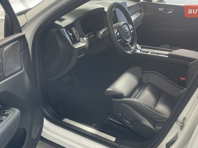 Вольво ХС60 2025 в Киеве на Automoto.ua Вольво ХС60, объемом двигателя 1.97 л и пробегом 0 тыс. км за 68651 $, фото 9 на Automoto.ua