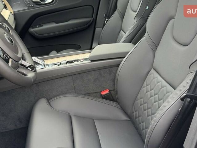 Вольво ХС60, об'ємом двигуна 1.97 л та пробігом 0 тис. км за 87215 $, фото 19 на Automoto.ua