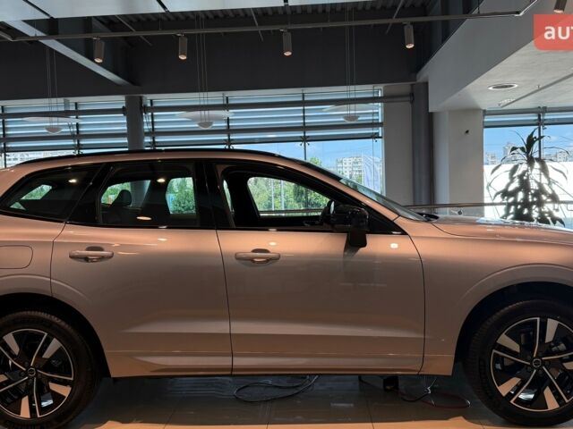 купить новое авто Вольво ХС60 2025 года от официального дилера Changan НІКО Мегаполіс Вольво фото