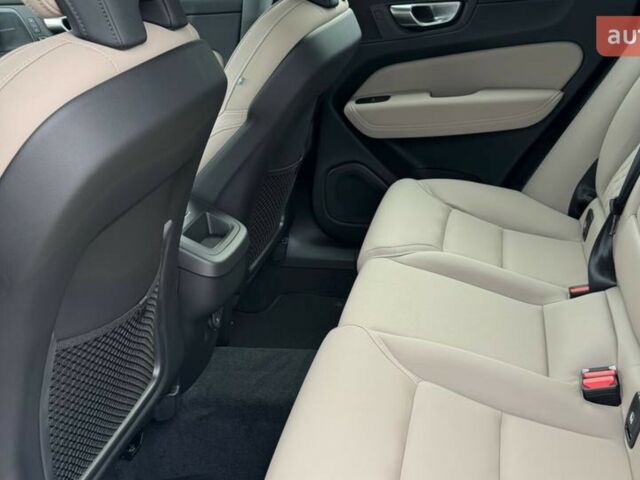 Вольво ХС60, об'ємом двигуна 1.97 л та пробігом 0 тис. км за 65962 $, фото 6 на Automoto.ua