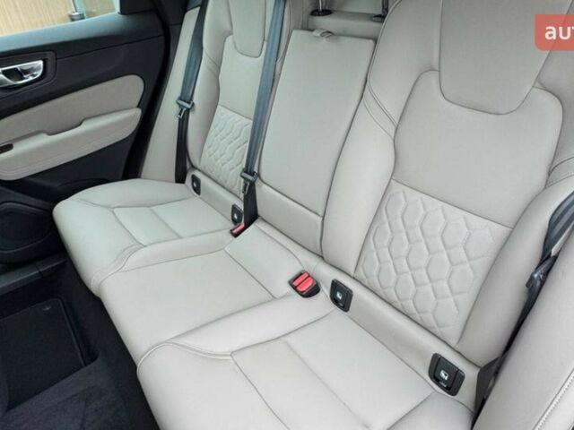 Вольво ХС60, об'ємом двигуна 1.97 л та пробігом 0 тис. км за 60163 $, фото 12 на Automoto.ua