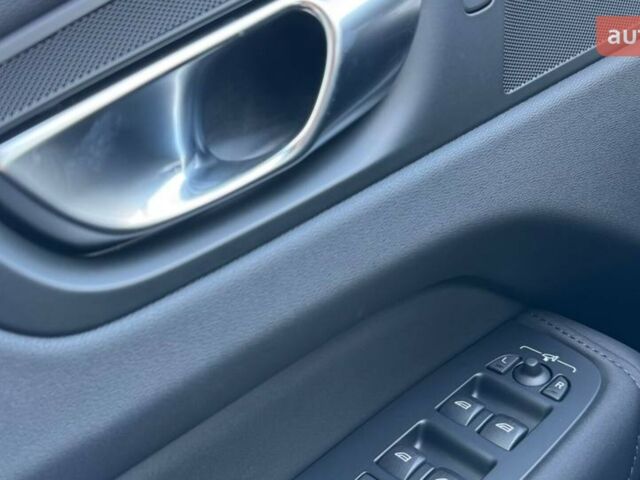 Вольво ХС60, об'ємом двигуна 1.97 л та пробігом 0 тис. км за 56880 $, фото 18 на Automoto.ua