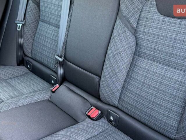 Вольво ХС60, об'ємом двигуна 1.97 л та пробігом 0 тис. км за 56880 $, фото 19 на Automoto.ua